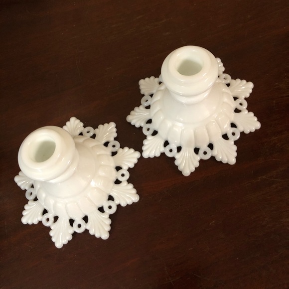 Westmoreland Other - Vintage Westmoreland Ring and Petal Candleholders